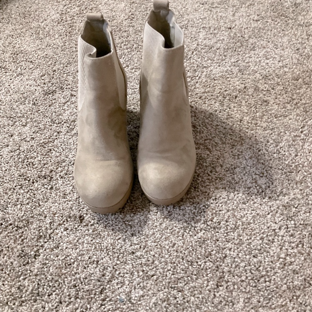 Ankle boots